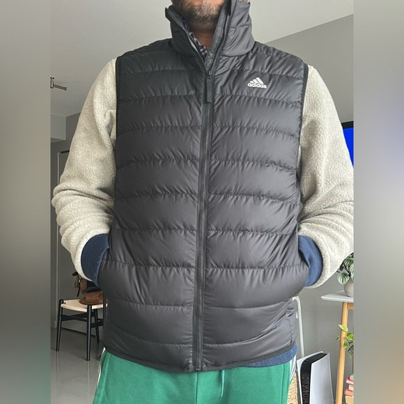 Adidas Mens Down Vest - Small - Picture 3 of 7